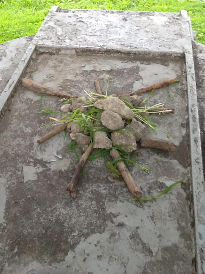 MsGouldScience's tweet photo. @scifri @hibbardcps students used items affected by the sun to #explainthesun...thoughtful, artistic interpretations! http://t.co/GHVCQUbpVq