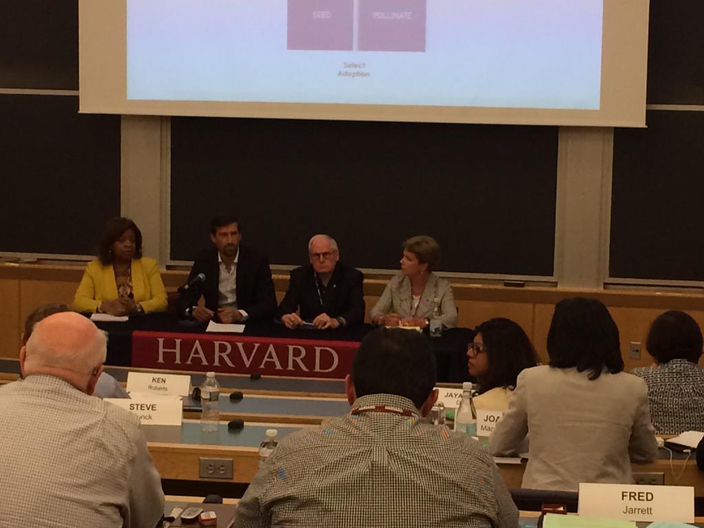 LaurenHirshon's tweet photo. "Each session highlighted the different leadership styles/approaches we have to navigate" @spencercronk #PublicSector http://t.co/wNzqHfiSpu