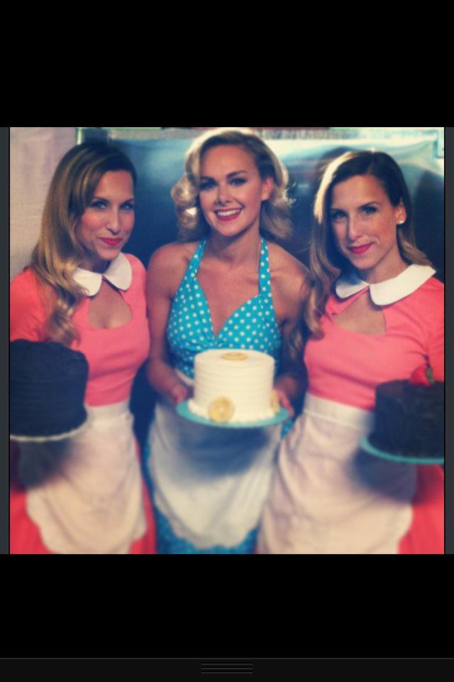 Brookethat's tweet image. Another look from #SkitsoFrenic shoot #throwbackBetty&amp;amp;Bettes @laurabellbundy @tifnedooda @showboybakeshop