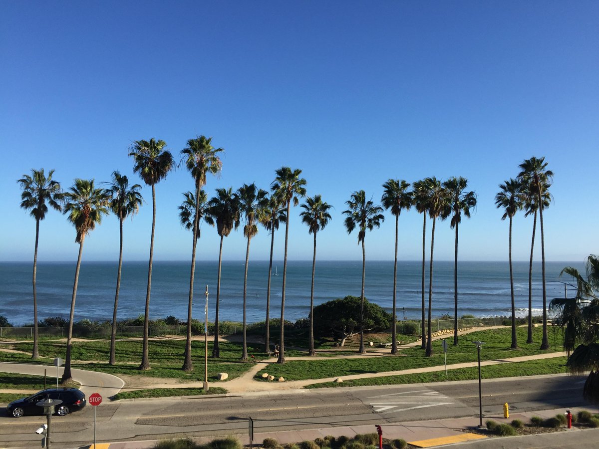 G0Casey's tweet photo. Last day of classes @brenucsb, I'm going to miss it here http://t.co/PB51c8Bgxe