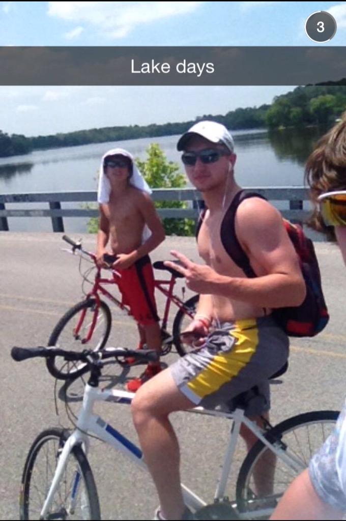 JohnAnthonymdm7's tweet photo. Today was definitely a a challenge. A good 18.67 mile bike ride to the new lake. Our 3rd ride this week. (31.74) http://t.co/hRllTX3HWm