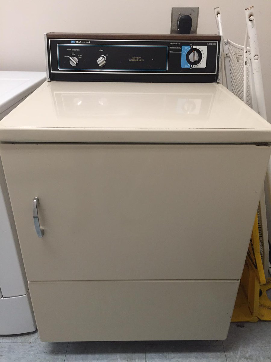 Palmer_Tulsa's tweet image. Our washers and dryers clean a BUNCH of laundry and new ones are needed! #nothrowback #laundry #cleanclothes
