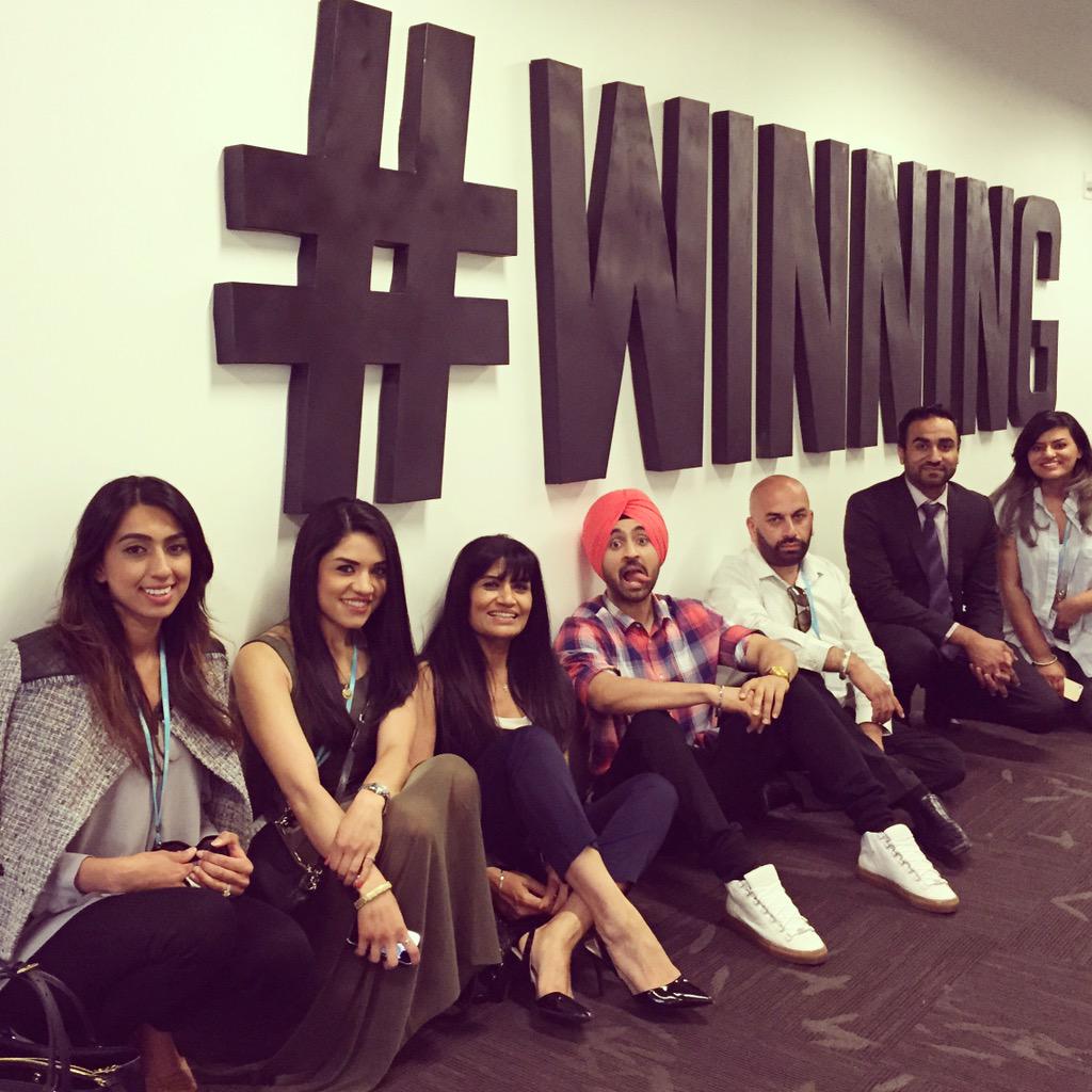 diljitdosanjh's tweet photo. #SardaarJi #Winning http://t.co/Myf75It9Im #26June @kalikwest @Arun_UKBrat @therealanu #Wedeside #SocialMediaTour http://t.co/YXVFSA377s