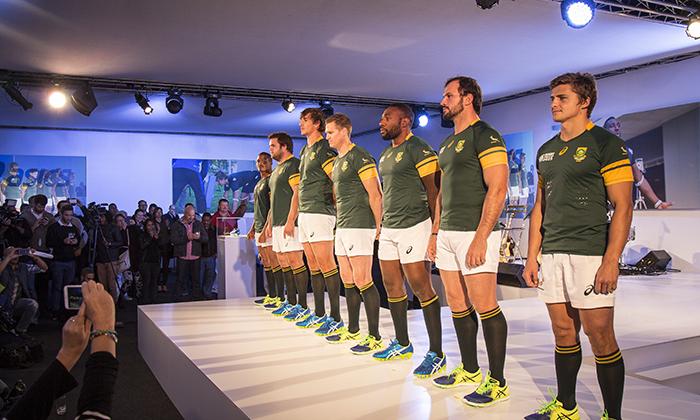 ewnupdates's tweet photo. [WATCH] The #Springboks have unveiled their new @rugbyworldcup jersey. What are your thoughts? http://t.co/OC5Hwf4w31 http://t.co/T4i4laFsEe