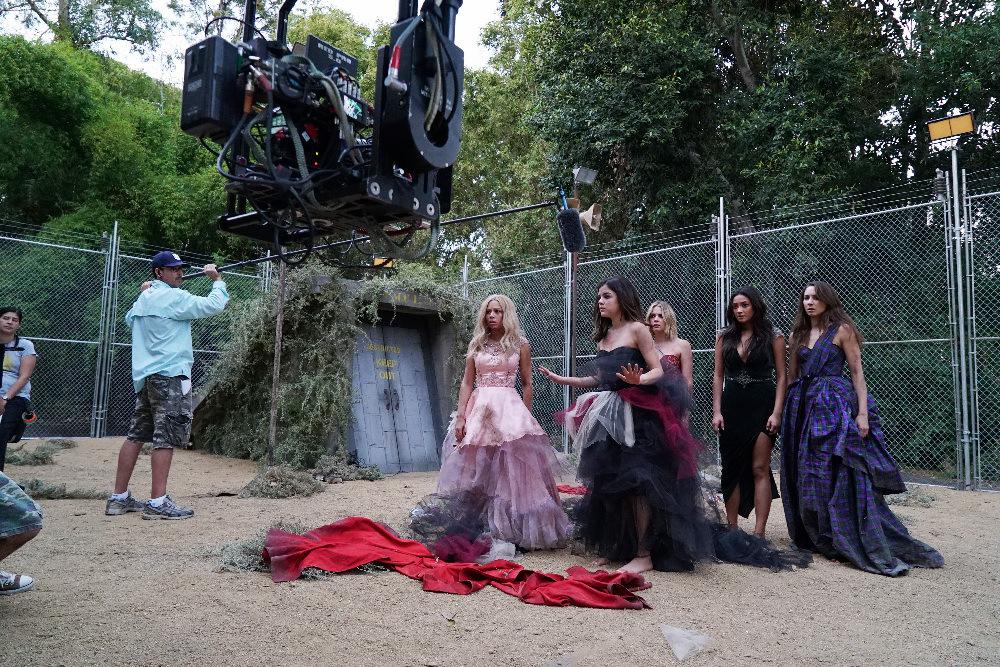 itsrenaud's tweet image. « Game On, Charles » #PLLSeason6 #PLLIsBack