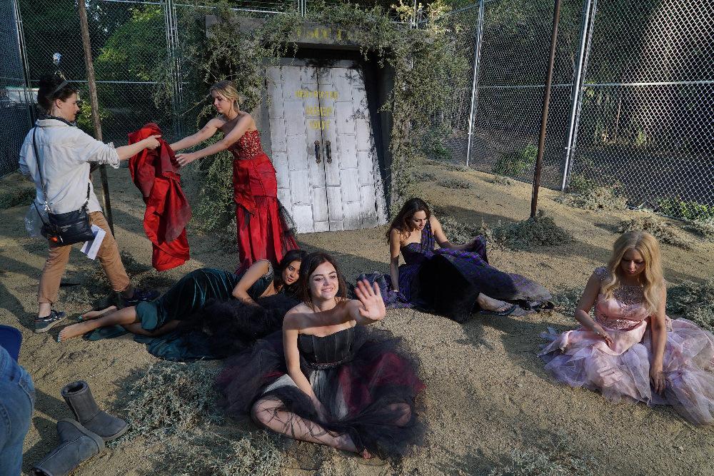 itsrenaud's tweet image. « Game On, Charles » #PLLSeason6 #PLLIsBack