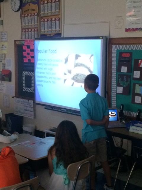 MissNienhouse's tweet photo. 4N enjoyed researching a country from their heritage and sharing an informative presentation! http://t.co/8557v86S3V