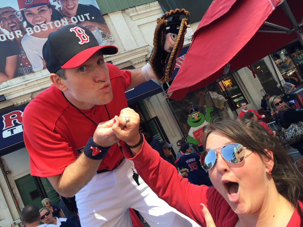hizzidyhyde's tweet photo. I think I found a new boyfriend! #2daysinarow #MyFenway http://t.co/bLvCzANlsv