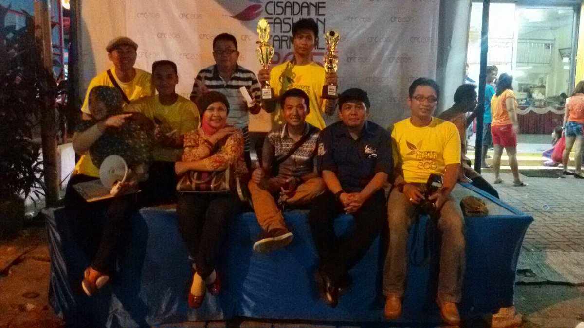 terimakasih terimakasih terimakasih para crew Cisadane Fashion Carnival 2015 #cfc2015 Cc: <a href="/mata_kota/">HelloTangerang</a>