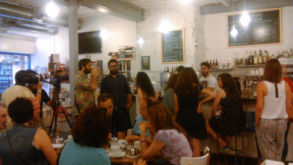 santialveru's tweet photo. Genial el evento de hoy organizado por @PeanutsMonkeys para @LotusBakeriesEs Improvisación, café y Biscoff. http://t.co/bTrfyEV6GJ