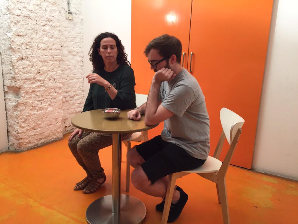 iamheremag's tweet photo. Hoy hemos vivido unos #momentosLotus llenos de improvisación 😊😊💃💃 http://t.co/T9iu2dKvqK