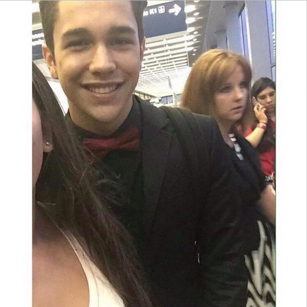 aesthetikitty's tweet photo. is he cute or nah? #AustinForMMVA http://t.co/toLhgE5SeC