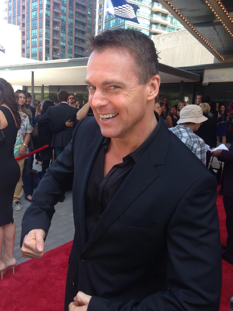 TheCdnAcademy's tweet photo. Doc's in the house! #SavingHope's Dr. Charlie Harris @MichaelShanks strikes a pose for us at #CTVUpfront #CdnScreen http://t.co/oeqFiSyRRQ