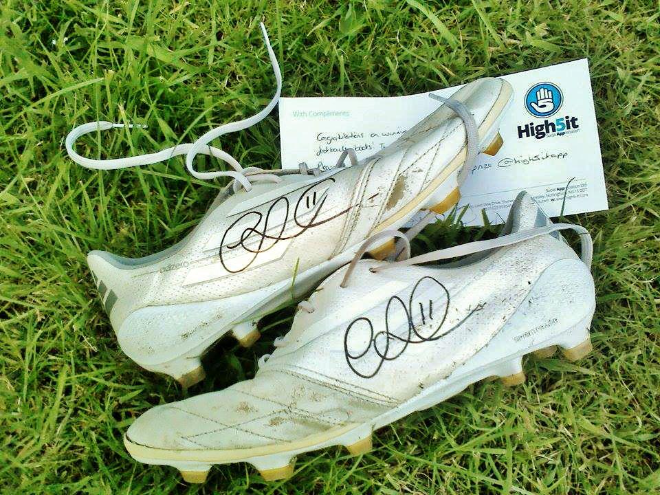 _jono_davies's tweet photo. Thanks @High5ItApp and @Robinho2288 for these signed, match worn boots! Fantastic football app with great prizes! http://t.co/EEf1NEoMvN