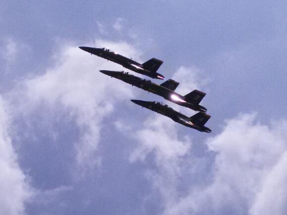 Blue Angels are out practicing...can you hear them? #AirFest15