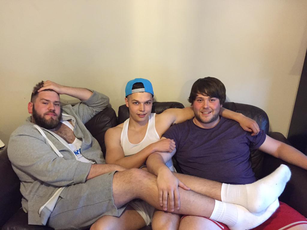 Loved episode 1. Thanks for the support. Missing you Luke #BigBoxLittleBox <a href="/TinsleyAlex/">Alex Tinsley</a> @UncleWhitworth <a href="/T_Reed22/">Tom Reed</a>