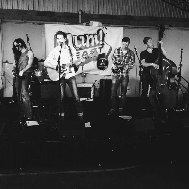 HickorySlims's tweet photo. Thanks @YumEast &amp; East Nashville! Tonight was a blast. http://t.co/C9Q8sT6CYq