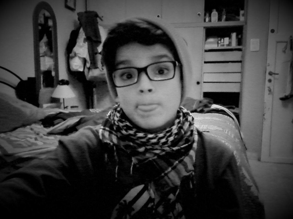 MauritoPC's tweet photo. Se tu mismo http://t.co/yxMV9vdQA1