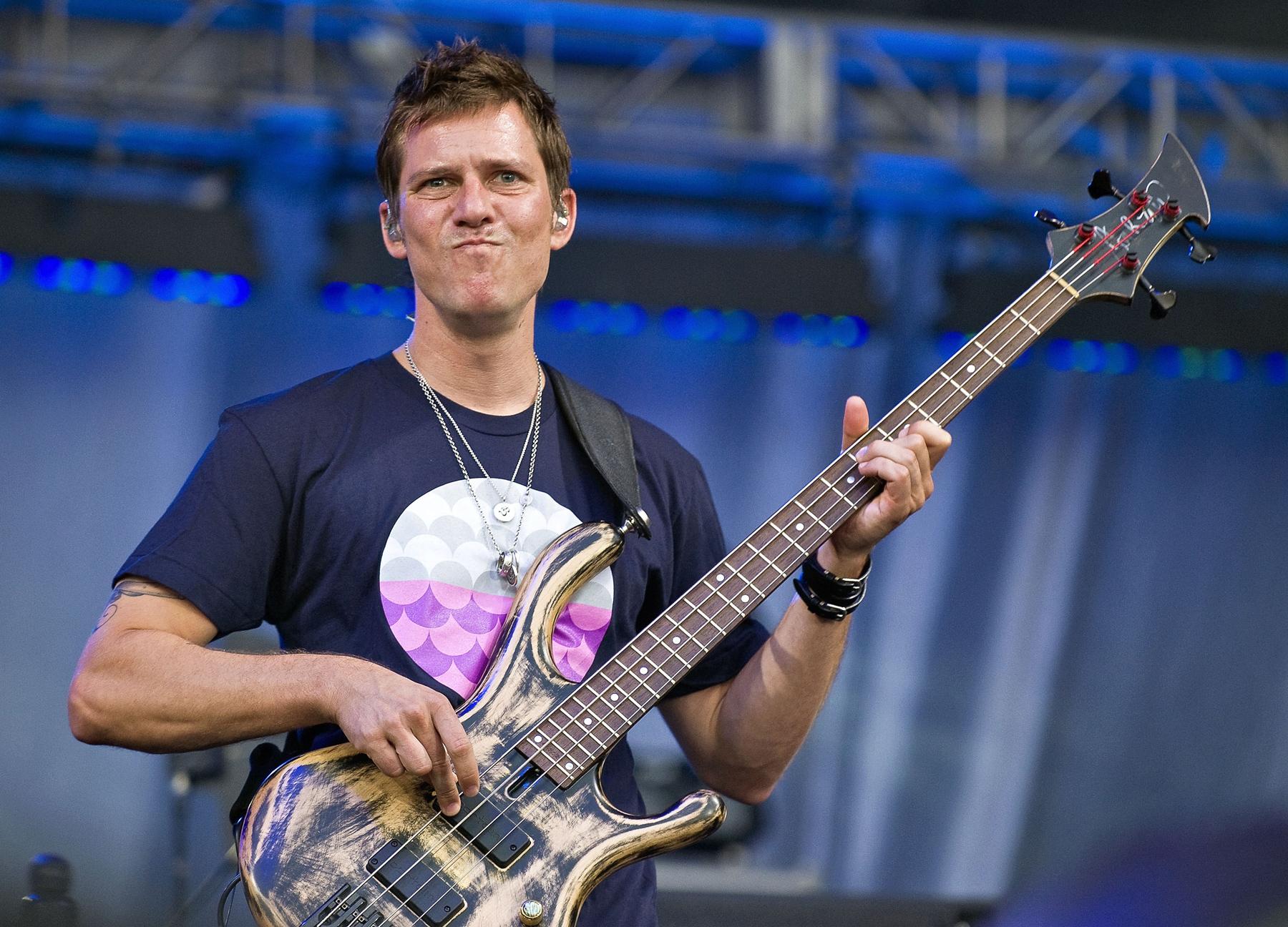 RockBirthdays: Happy Birthday Stefan Lessard (Dave Matthews Band)  slessard davematthewsbnd 