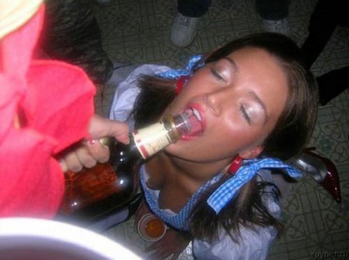 BeerAdv's tweet image. hmm. beer. #beer #BadGirls #cumshot