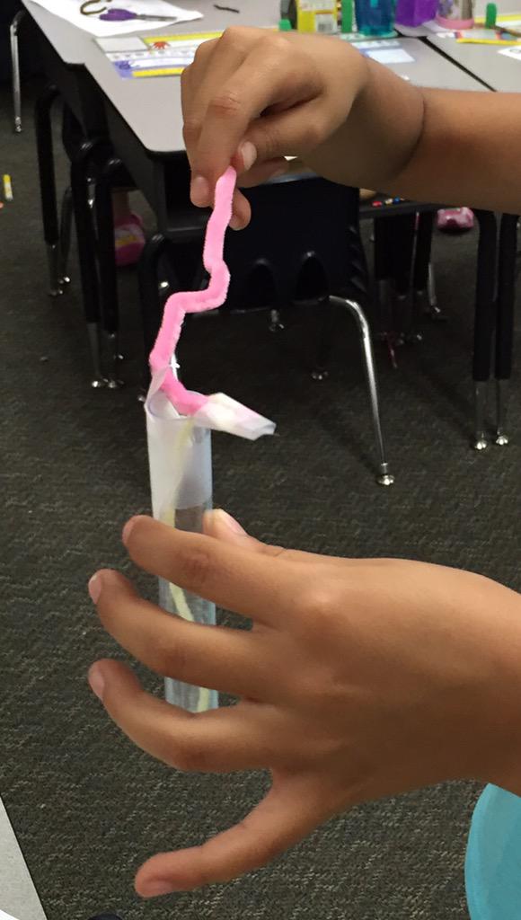 saigling_grade1's tweet photo. We made our hand pollinators! The students were wonderful engineers! Thank you again for all the supplies! #STEM http://t.co/bYK5M4gxvF