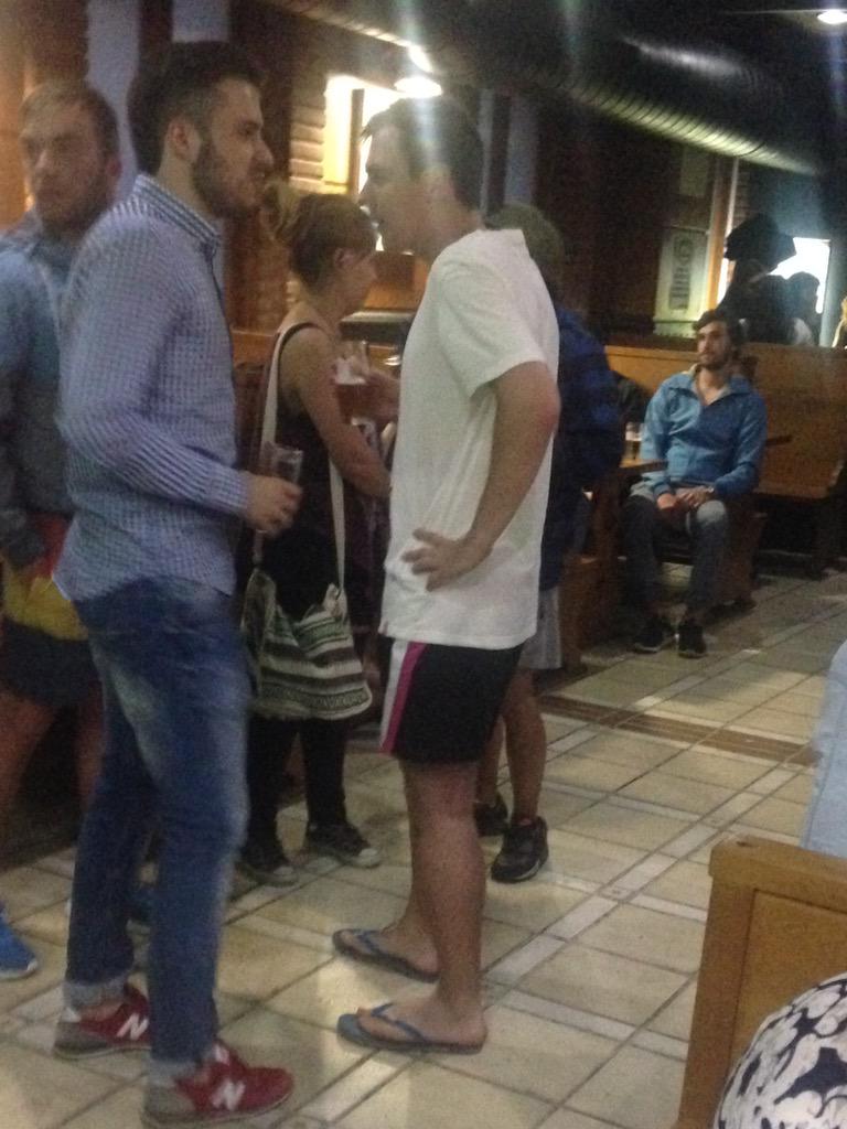 "<a href="/Coruleaks/">Coruleaks</a>: Se está quedando una noche de bañito erasmus en el Orzán. "