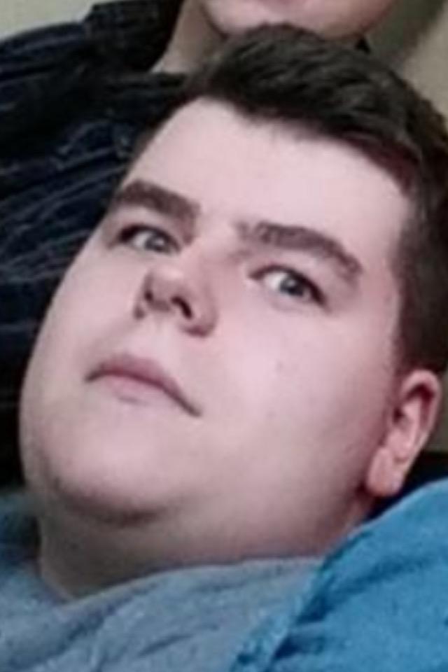 DHSReactions's tweet photo. when bae starts looking through your phone http://t.co/ry4CqonzyQ