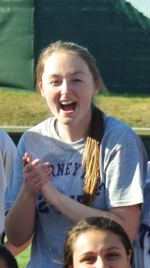 Brennnxoxo's tweet photo. "Thanks for saving your injuries for states" @kbear1013 @BlsSoftball http://t.co/06TjN1oVMO