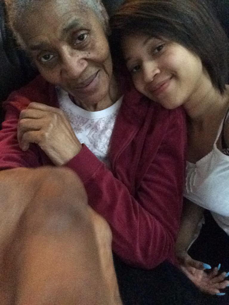 _theylovingbree's tweet photo. My ❤️ in all forms humanly possible 😍😘 I love you grandma ❤️ http://t.co/q1d3xbQ8dt