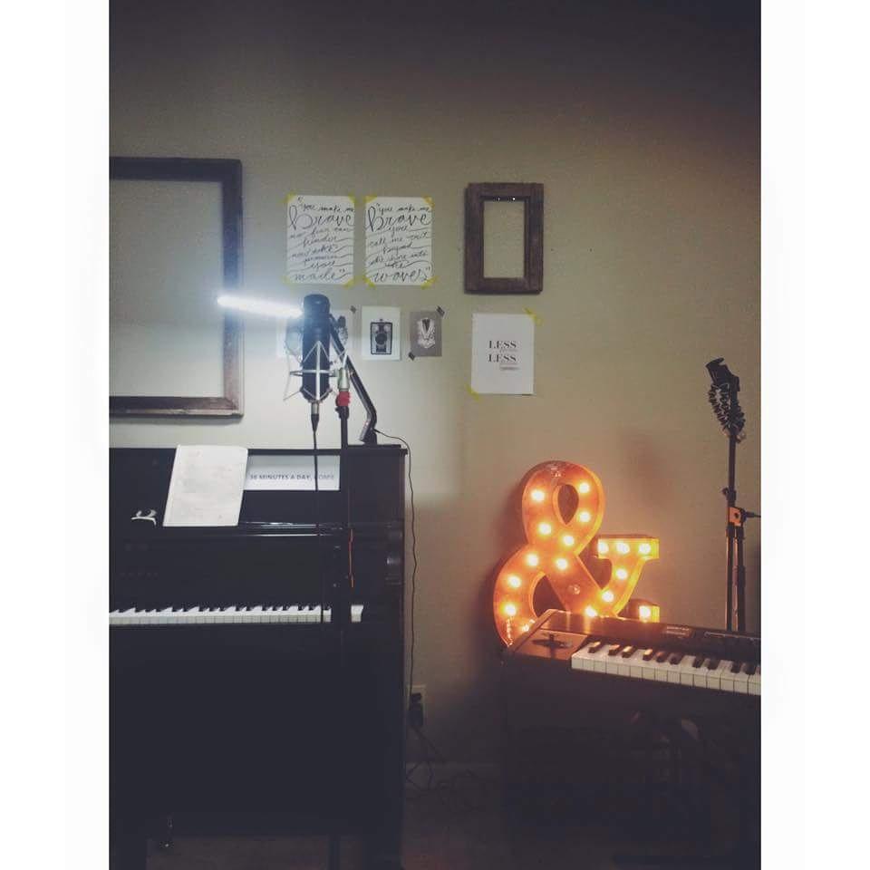 mp45Records's tweet photo. We love @shaybird10's #setup for #recording! Do you use a home studio or a #professional studio for your tunes? http://t.co/cXMXaug3KS