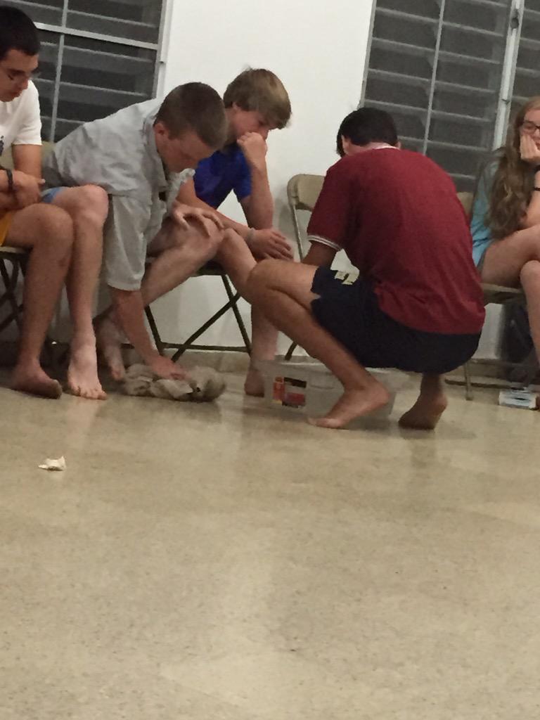 PR2k15's tweet photo. Last worship service tonight. We washed each others felt like Jesus did his disciples John 13:6-11 So amazing 🙏🏻❤️ http://t.co/FINVgrJaIM