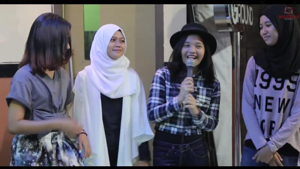 Vriends,hari ini tayang video #GSGSejatim <a href="/vinaan_/">Vina Ananda</a> dan SFS family akan hadir juga <a href="/rockstar_indo/">Rockstar Indonesia</a>