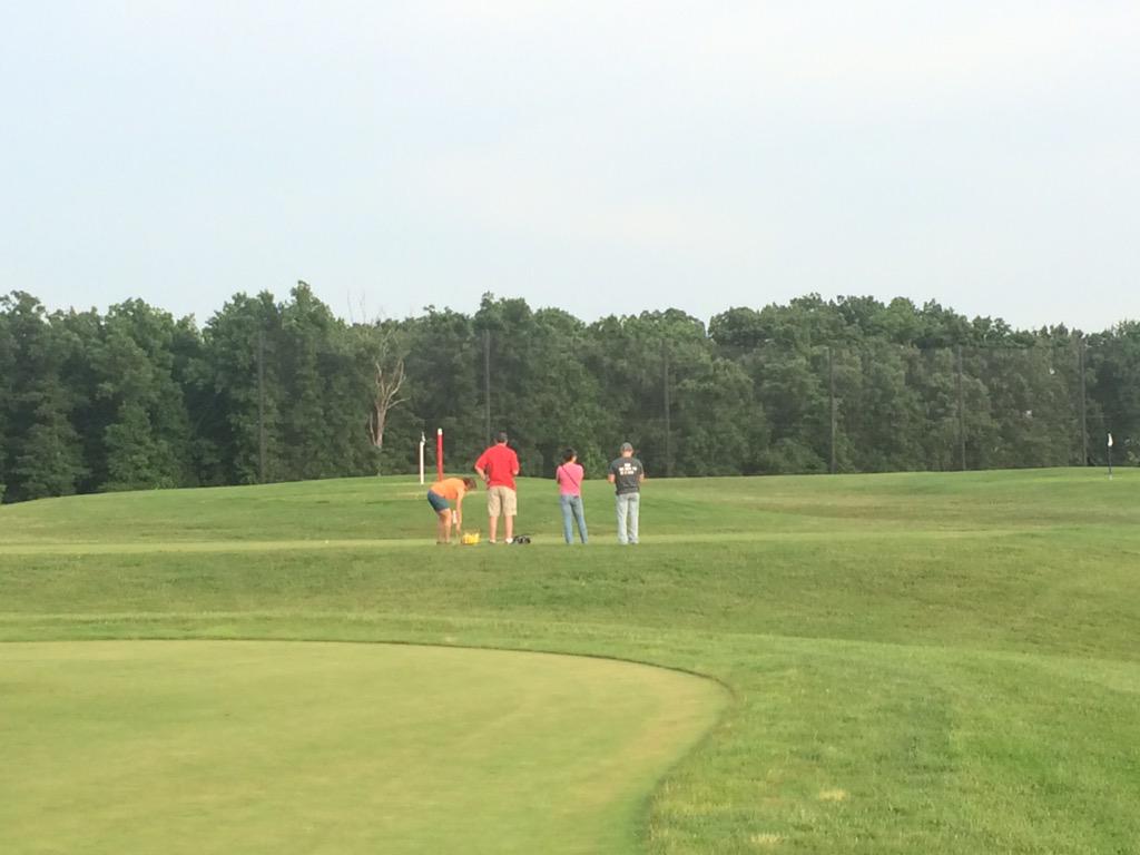 bbbsjocomo's tweet photo. Longest drive contestants #PuttinForPints http://t.co/4Rfrj41XFk