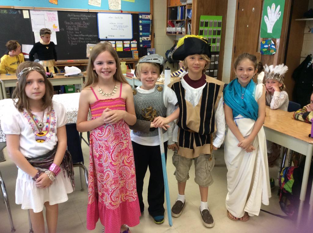 4_5Tcobras's tweet photo. Nous celebrons les civilisations anciennes @KingsvilleCobra @gecdsbpro #kpsrocks http://t.co/FXBshMNluo