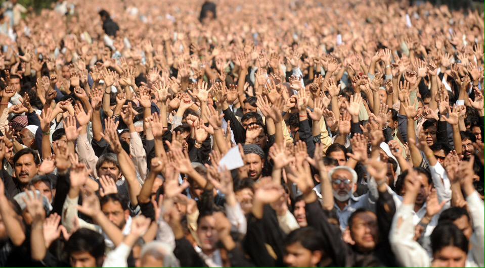 ccarroolll's tweet photo. Raise ur hand if u miss Bailey Blanton #bringbaileyback http://t.co/sISCOPfXY0