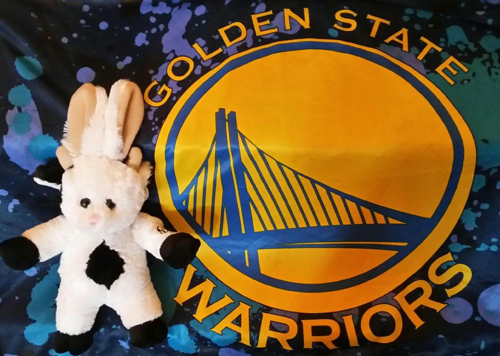 MyCowBunny's tweet photo. CowBunny would like 2 wish @StephenCurry30 &amp; the @warriors Good Luck in tonight's #NBAFinals Go #GoldenStateWarriors http://t.co/JzMDXyYzxQ
