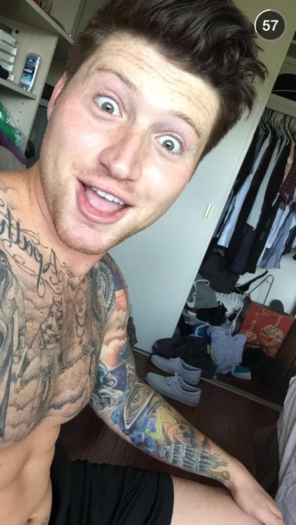 ohmyscottysire's tweet photo. @ImNotScottySire snapchat: imnotscottysire :) http://t.co/ayTE7npQyf