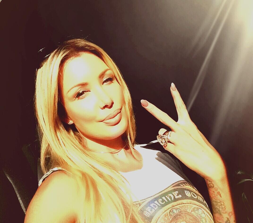 Peace and good vibes from cali friends....
Xoxo
C