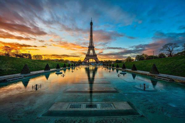 PicsFactory's tweet image. city of love #paris
