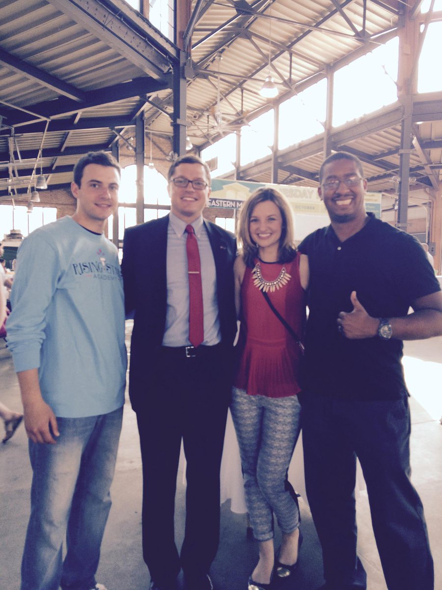 Jacki_Halas's tweet photo. Fun at @EasternMarket with my fav nonprofit @RisingStarsA13! @SonnyKoch @Julian_Bond #Detroit http://t.co/4jViToDLJR