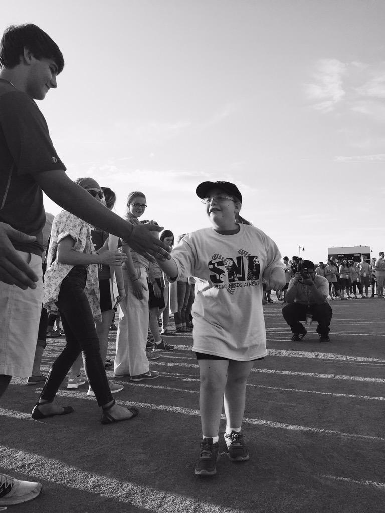 laurennclarkkkk's tweet image. I love Special Needs Athletics. I love @GoIsGood and I love life.
#GOforever