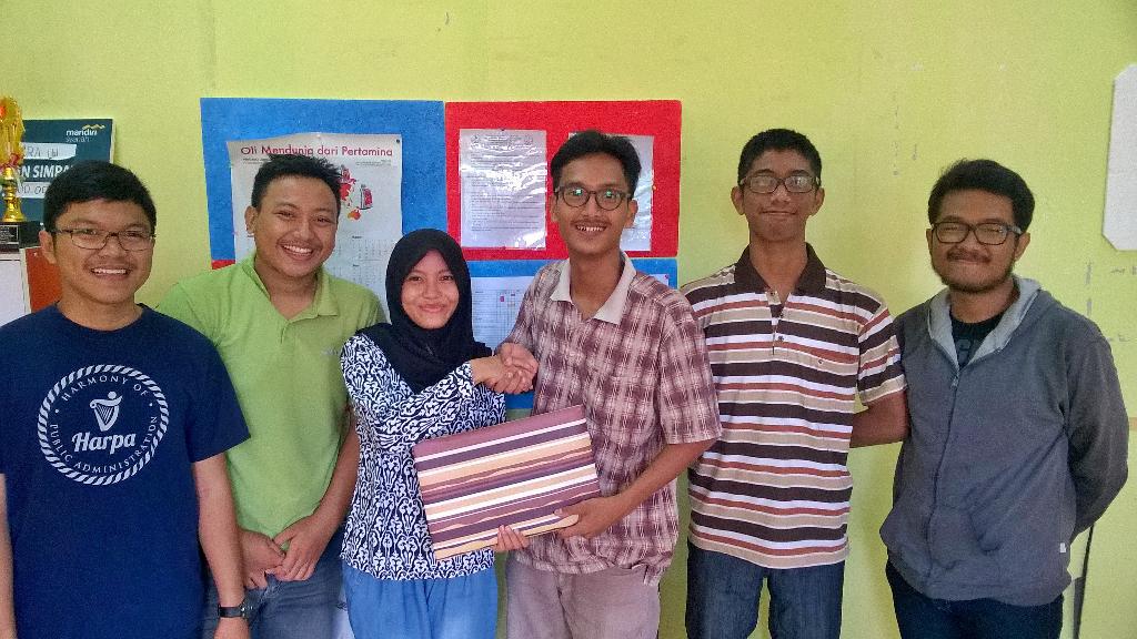 hmapunsoed's tweet photo. Congrats Mas @elgadimastyan yang menjadi pemenang BANG ALIS season 1. Terima kasih partisipasinya 😃 http://t.co/YANvYXfpkH