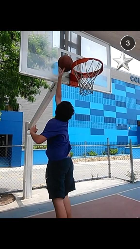 diegobatarse's tweet photo. Para mí en cuanto a basquet se refiere, @HildebertoPerez es lo mejor que hay. Las #NBAFinals qué. #JustNet. http://t.co/XiaX4mKWNM