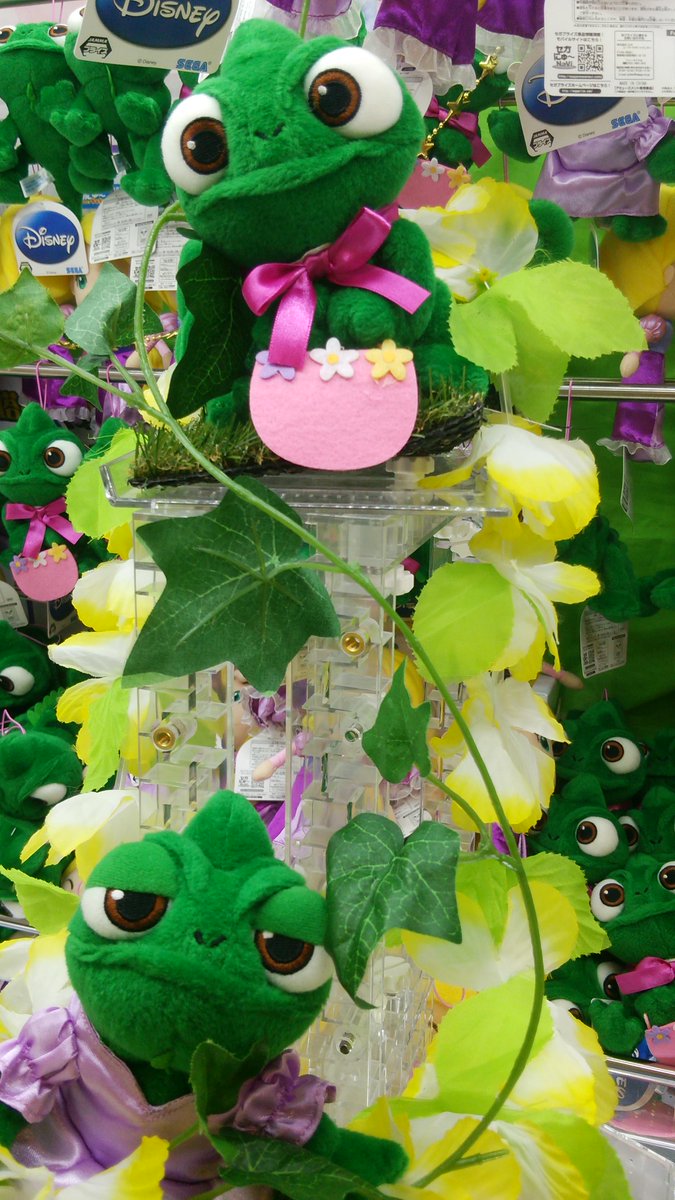 セガ池袋gigo 先ほどより1f Ufoキャッチャーに 塔の上のラプンツェルぬいぐるみ が登場 名シーンを再現した パスカル が今回の目玉 どうやら入荷しているお店も結構少ないらしいですよ セガ池袋gigo パスカル ラプンツェル Http T Co Pz8iwh6eaf