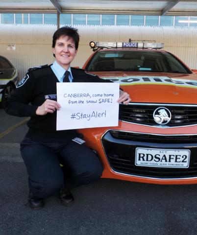 ACTPolicing's tweet photo. #CBR have a great long weekend! If you’re driving to the snow #StayAlert and come home safe! @NSWPolice - S/Sgt Ball http://t.co/iAp0SPlkJl
