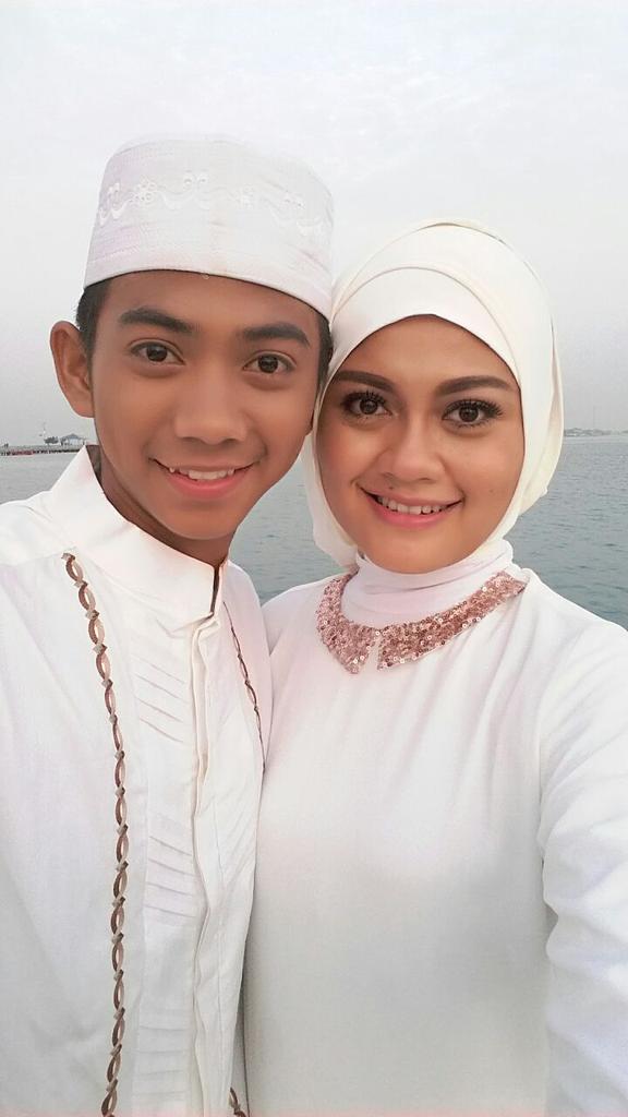 Ini bang @da2_rizki sama kak @da2_ika yg suka foto ini retweet ya #adm2