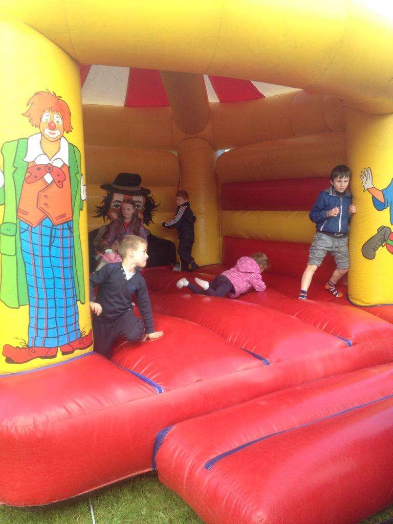 BelleekCastle's tweet image. Special needs children's day out at the #castle #bbq #BouncingCastle