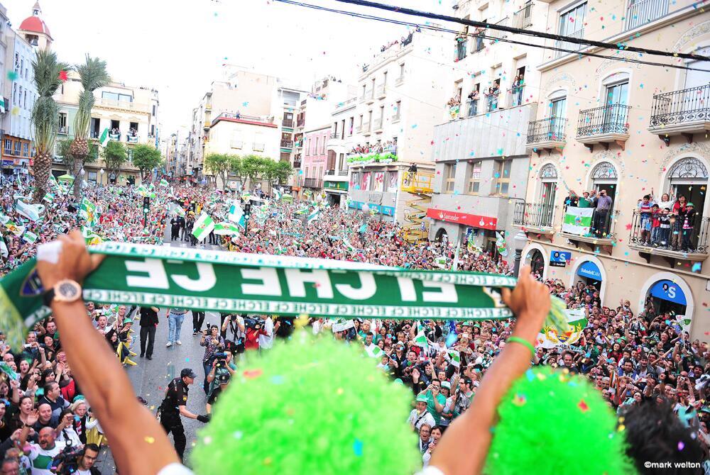 aaronniguez7's tweet photo. Triste noticia. http://t.co/HYb4dC4WVu