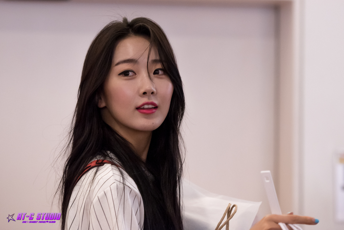 photoclub2's tweet photo. 150605 DALSHABET at HANEDA 
(@dal_sooobin )  #달샤벳 #dalshabet http://t.co/QSiPydIJTH