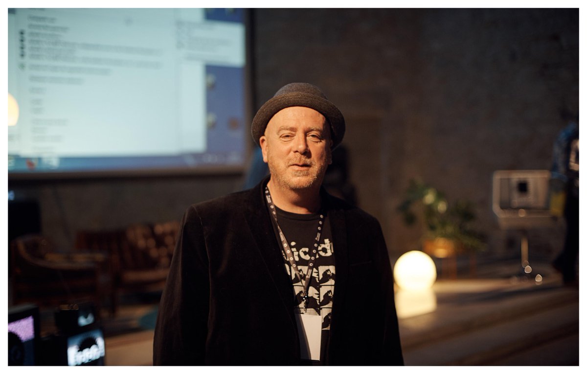 PrimaveraPro's tweet photo. Simon Raymonde (@bellaunion / Cocteau Twins) at #PrimaveraPro2015.
Photo: Paco Amate http://t.co/Nws8wt3XUL